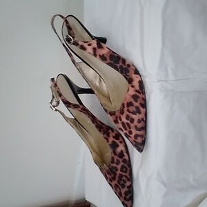 Women's shoes